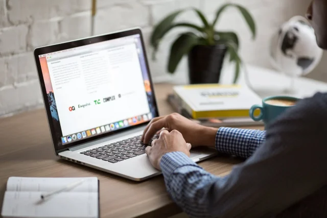 How to Write Effective Email Copy Without Overdoing Self-Promotion