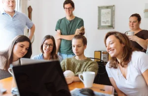 Die Vorbereitung von Studierenden auf das KI-Zeitalter: Wesentliche Fähigkeiten und Bildung Die Vorbereitung von Studierenden auf das KI-Zeitalter: Wesentliche Fähigkeiten und Bildung