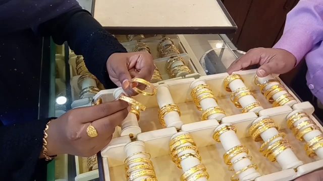 unveiling-the-secrets-of-gold-purchase-in-the-uk