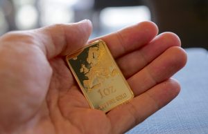 Can You Buy Gold Online? Pros And Cons