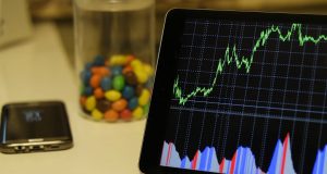 How to Invest in the Stock Market: A Beginner’s Guide to Building Your Portfolio How to Invest in the Stock Market